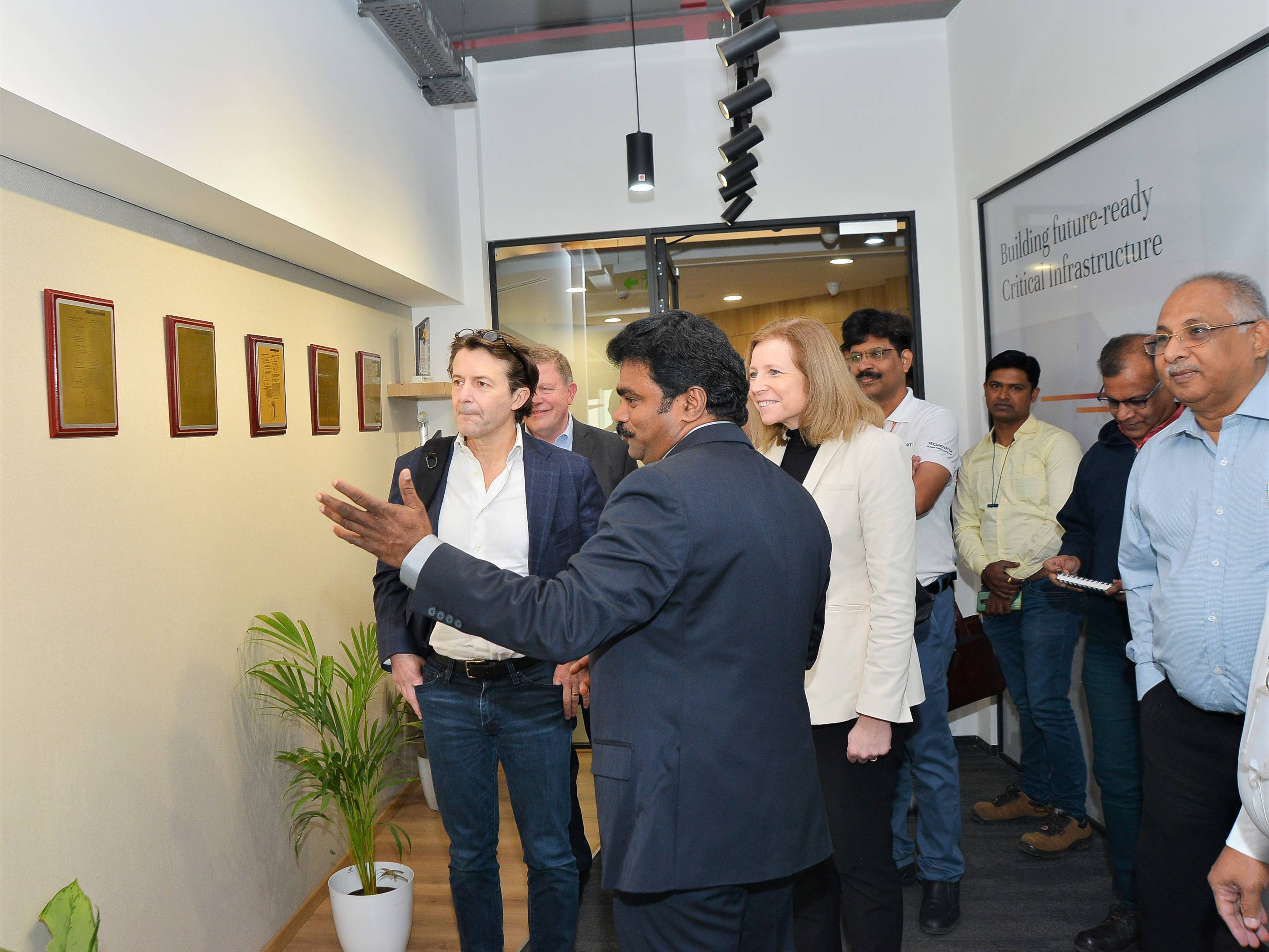 ENP.Application.ViewModels.ImageViewModel