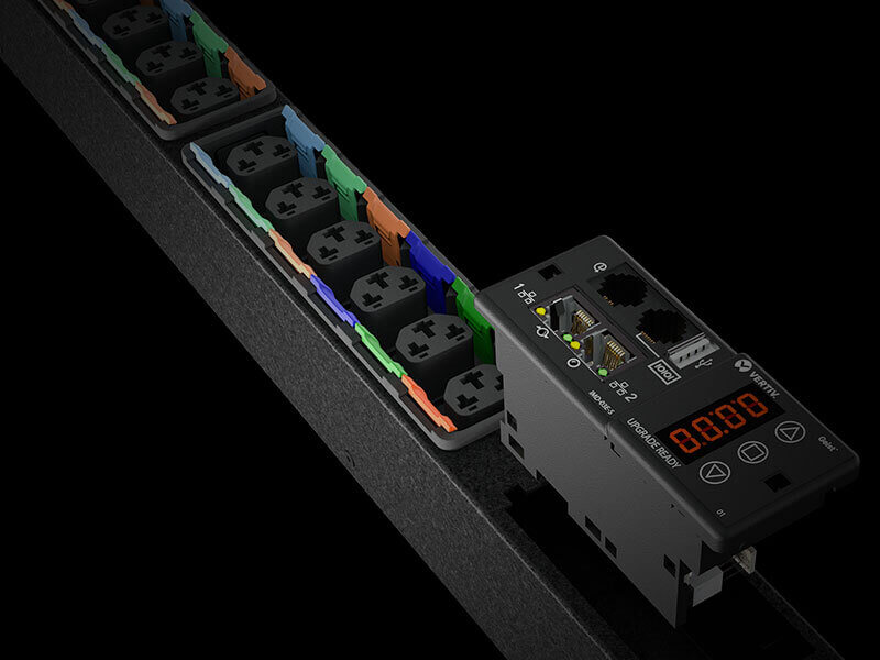 Versatilidad de Potencia en el Rack con los Tomacorrientes Combinados  C13 / C19 de Vertiv™ Geist™ Image